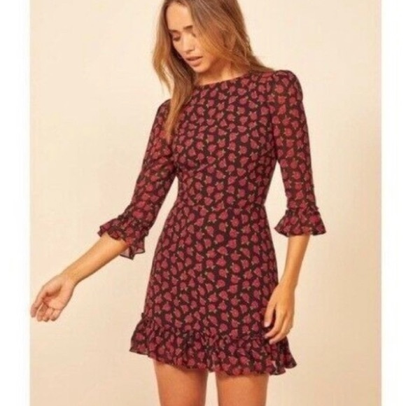 Reformation Dresses & Skirts - Reformation Doutzen Dress